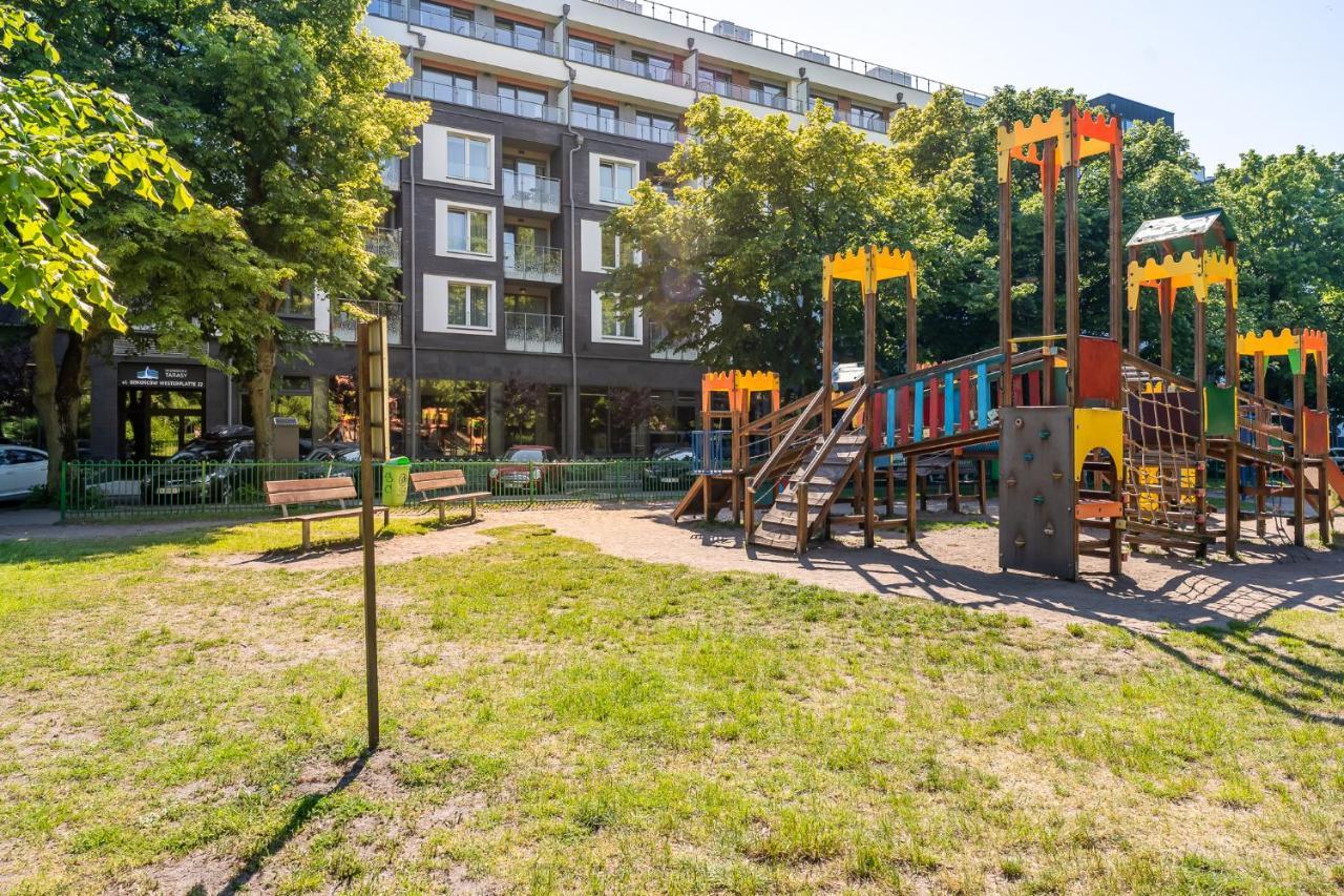 Nadmorskie Tarasy Kolobrzeg Apartamento Exterior foto